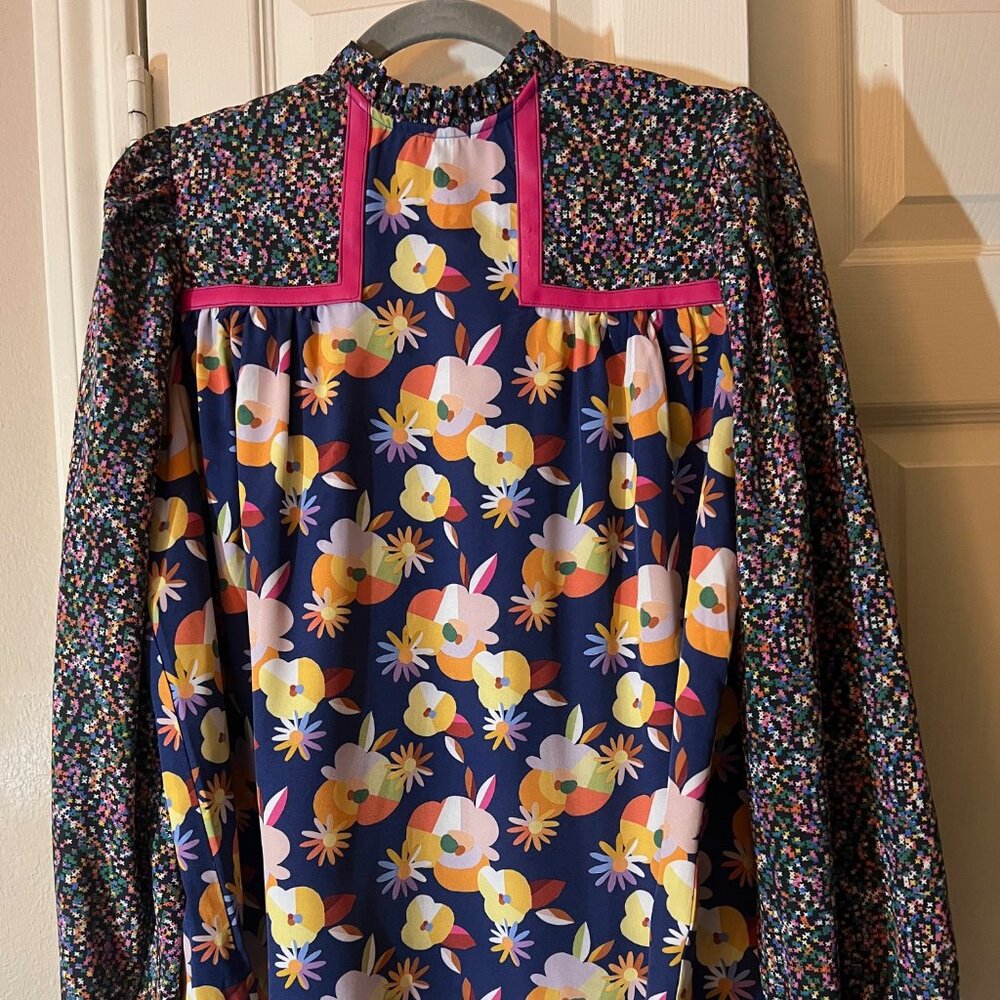 NEW Women's SSYS Two Fabric Navy Floral Design Long Sleeve Blouse - Small